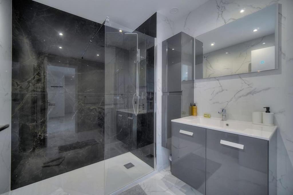 Immogroom - Ac - 1 Bedroom - Balcony - Renovated